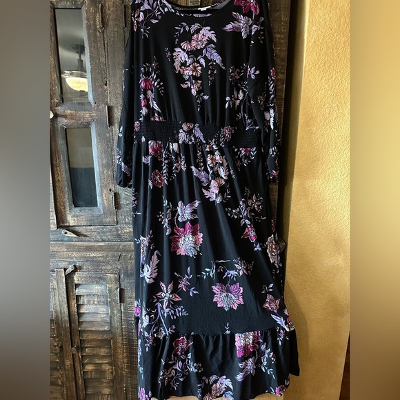 NWT LuLaRoe Evelyn Smock Waist Maxi Dress Purple Floral on Black 2XL - Picture 1 of 7